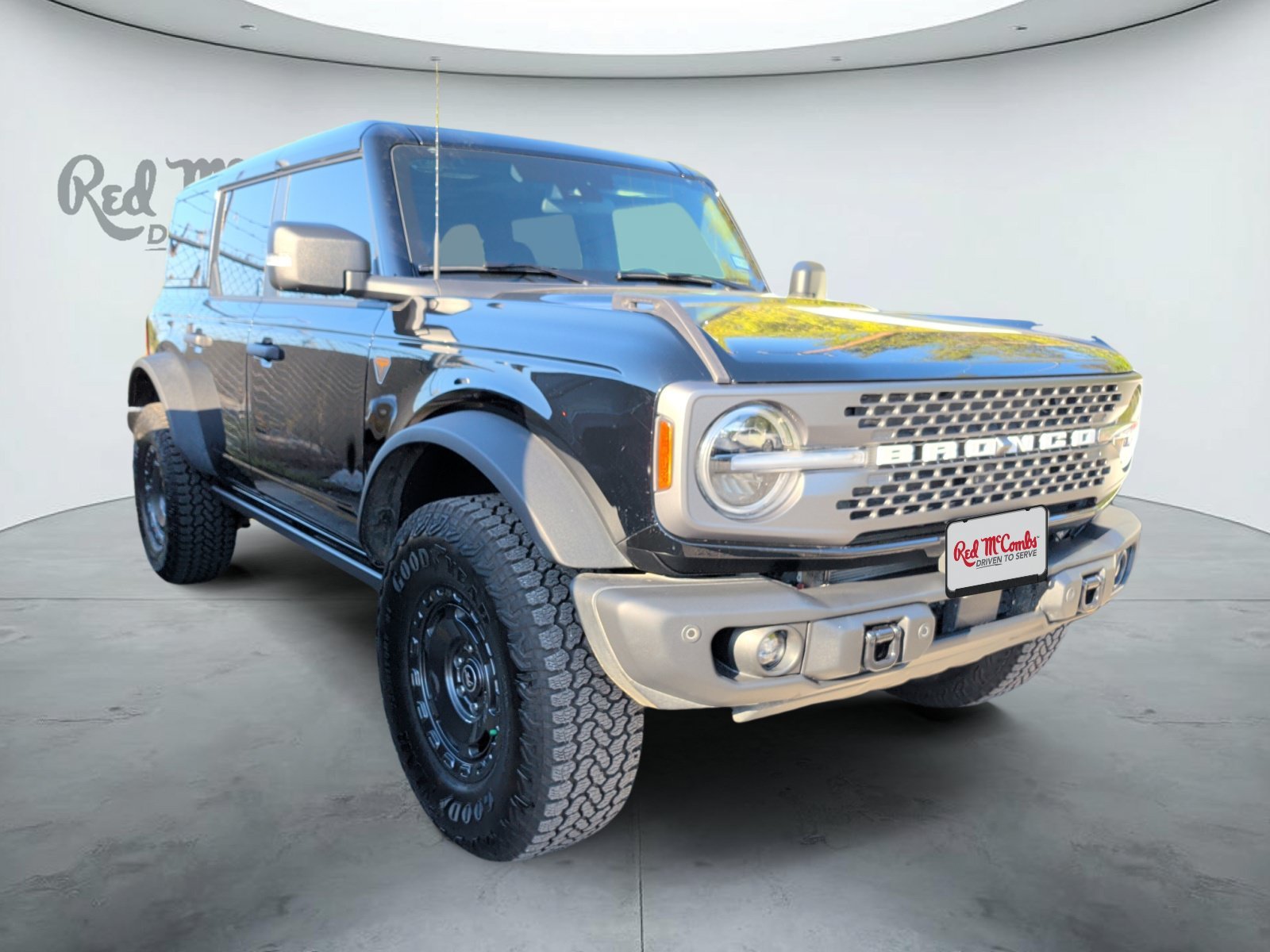Used 2025 Shadow Black Ford Badlands image 3