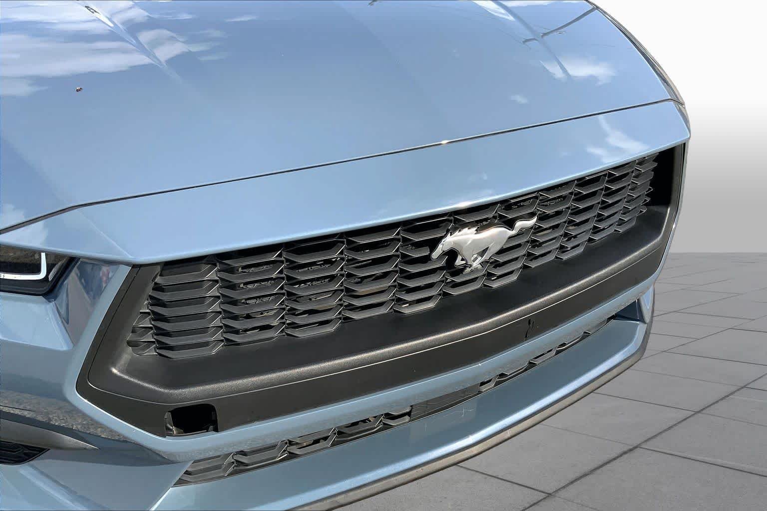 Used 2024 Vapor Blue Metallic Ford EcoBoost Premium image 29