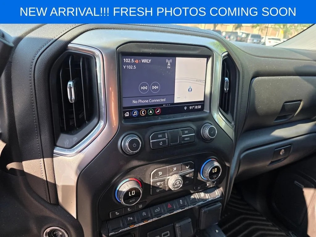 Used 2019 SILVER ICE METALLIC Chevrolet LTZ image 11