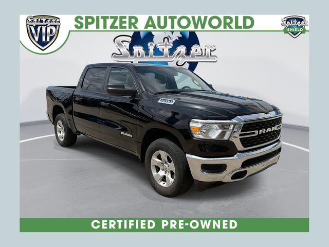 2023 RAM 1500 Big Horn/Lone Star 4x4 Crew Cab 5'7's photo