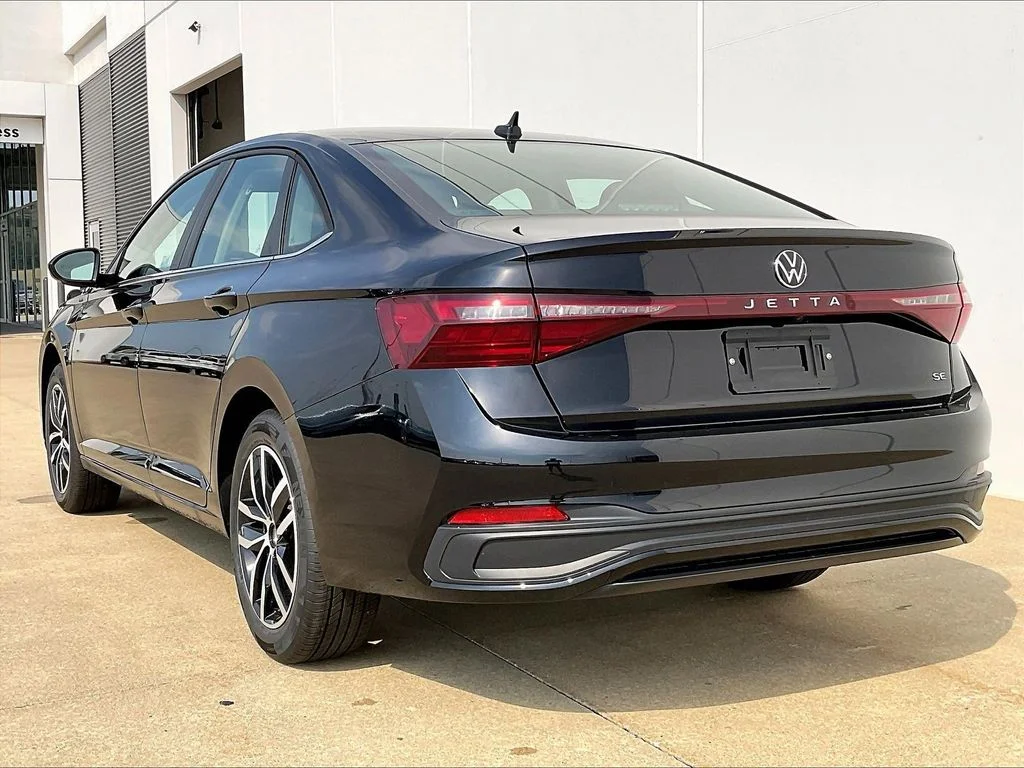 New 2027 Black Volkswagen 1.5T SE image 3