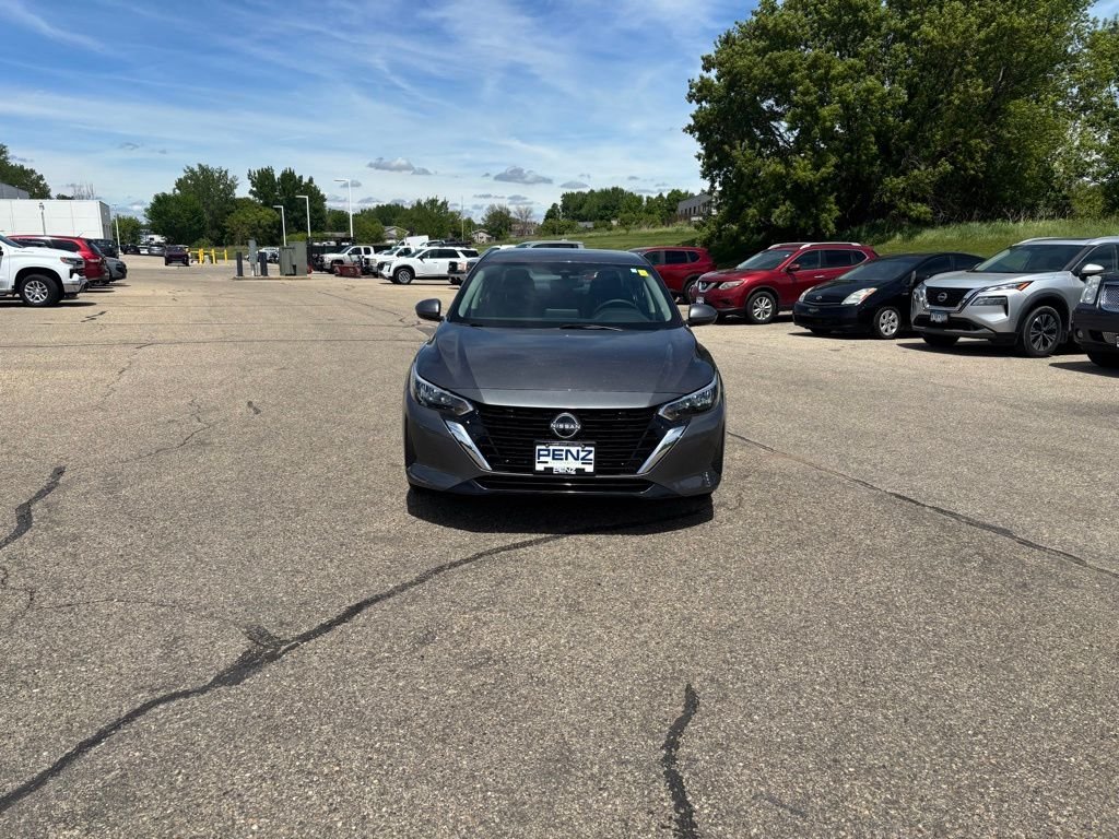 Used 2025 Nissan Sentra SV with VIN 3N1AB8CV8SY236086 for sale in Rochester, Minnesota