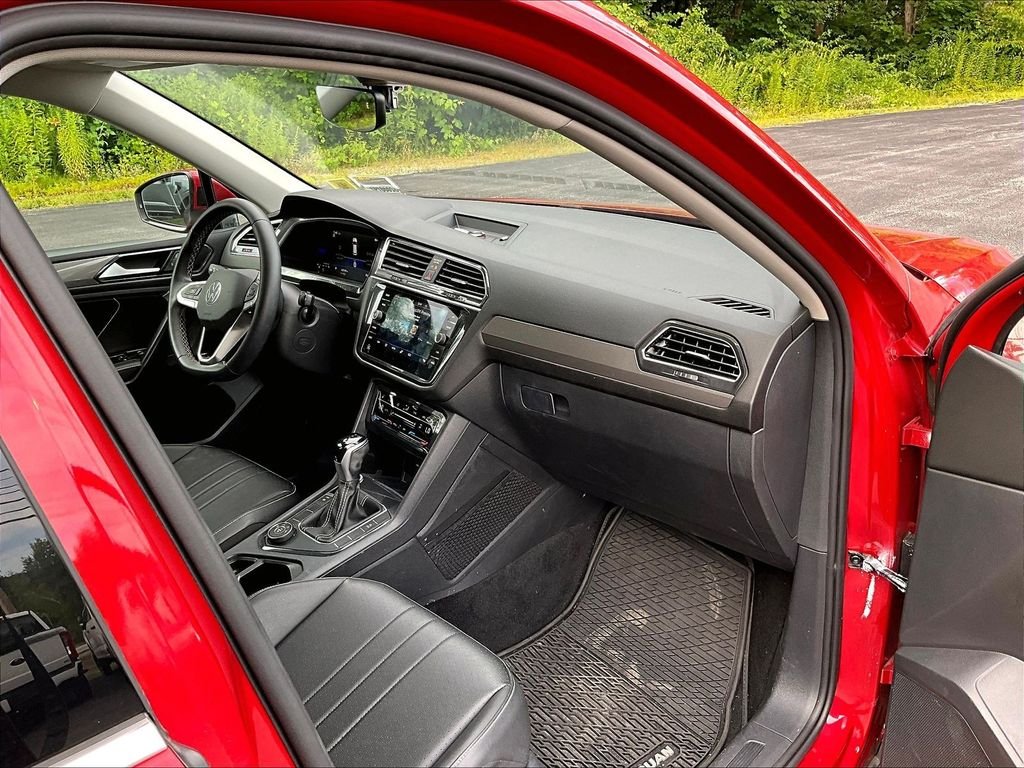 Used 2023 Red Metallic Volkswagen 2.0T SE image 14