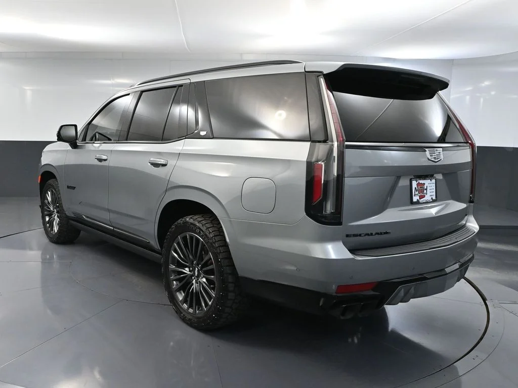 2024 Cadillac Escalade V-Series - Photo 6