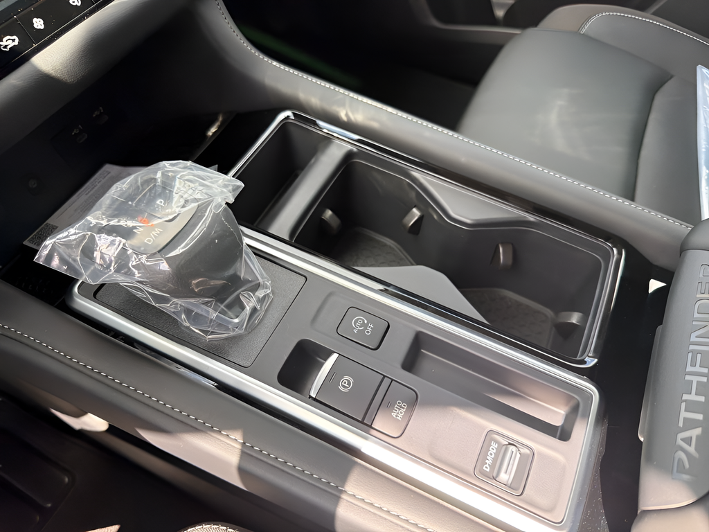 New 2026 Gray Nissan SL image 39