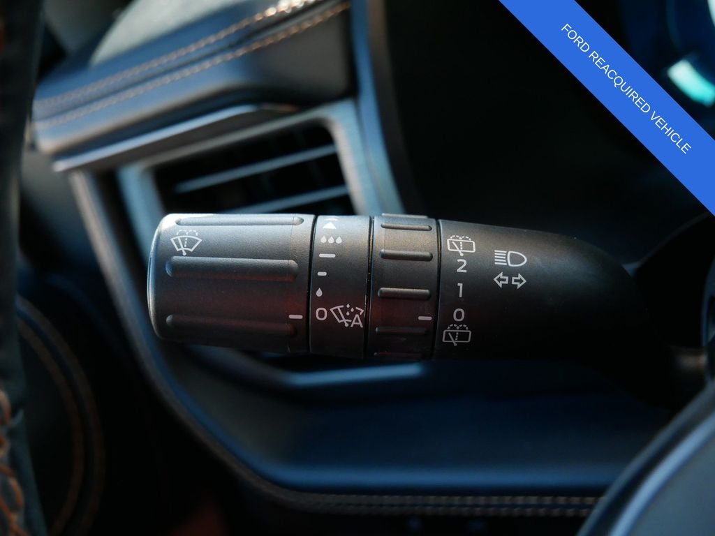 Used 2023  Ford Platinum image 21