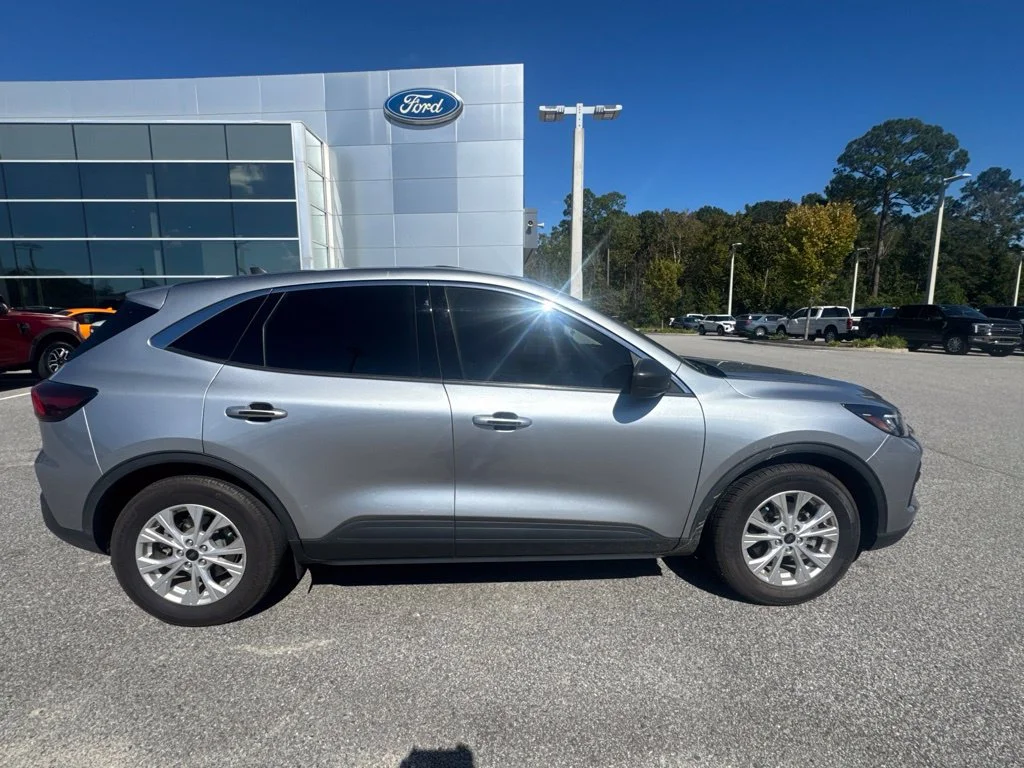 Used 2024 Silver Metallic Ford Active image 5