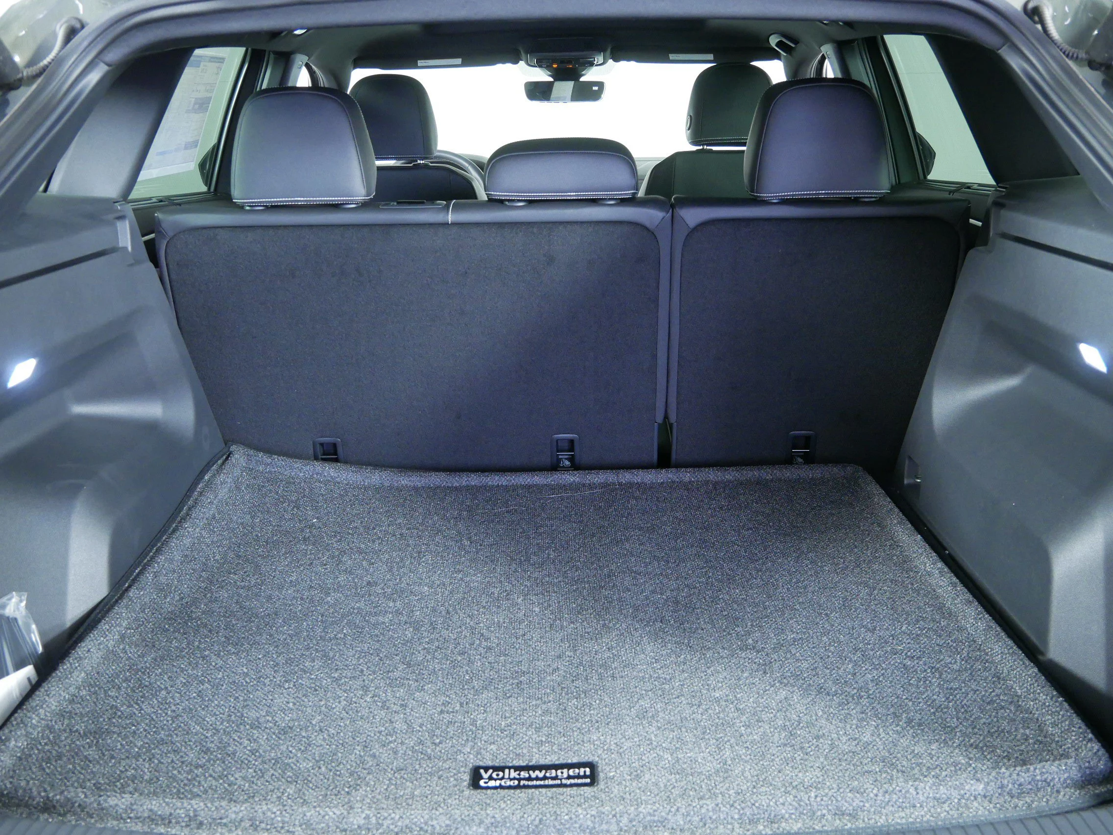 New 2026 Avocado Green Pearl Volkswagen 2.0T SEL R-Line Black image 18