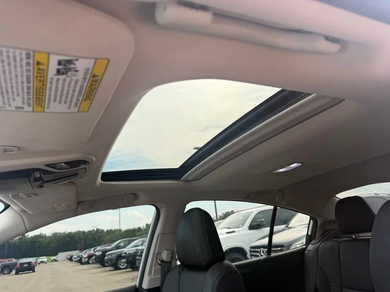 Used 2024 White Subaru Limited image 7