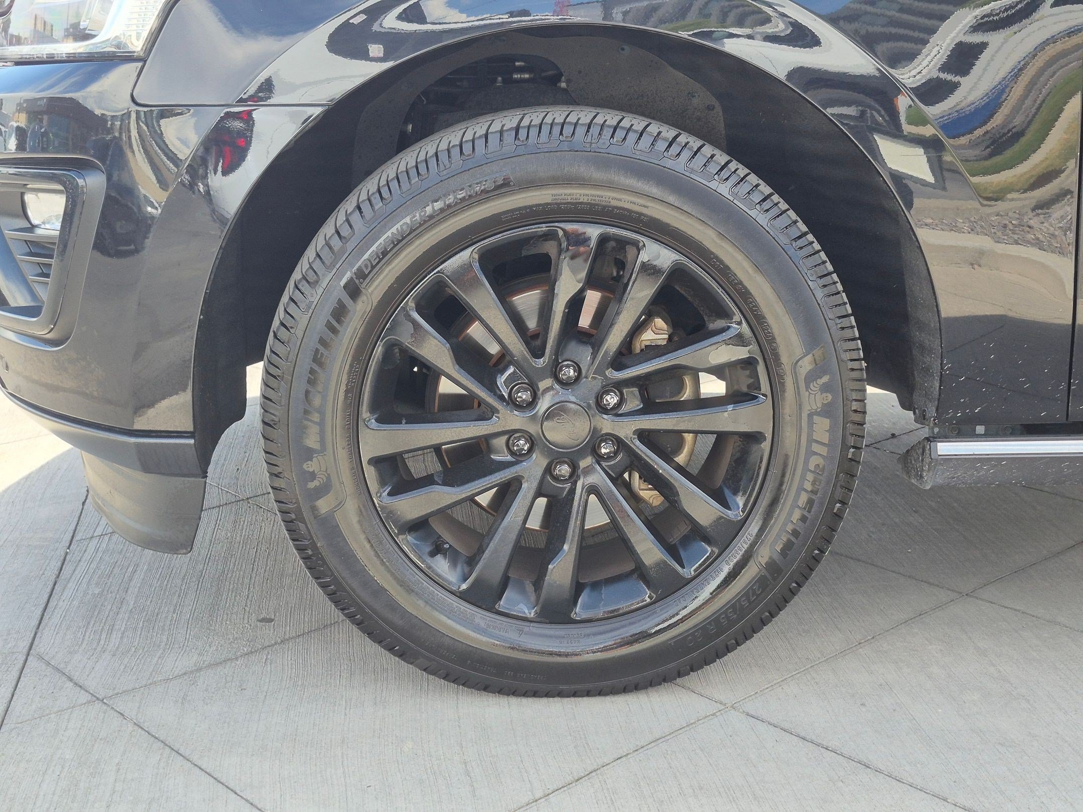 Used 2019 White Ford Limited image 11