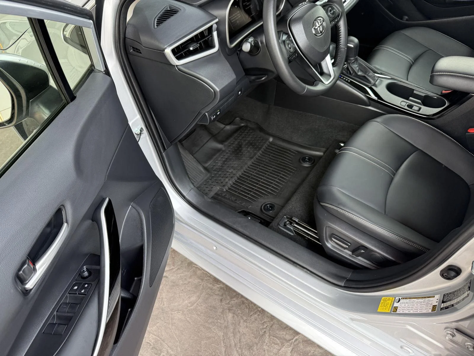 Used 2026 Classic Silver Metallic Toyota Hybrid XLE image 13