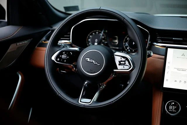 2026 Jaguar F-Pace R-Dynamic S - Photo 31