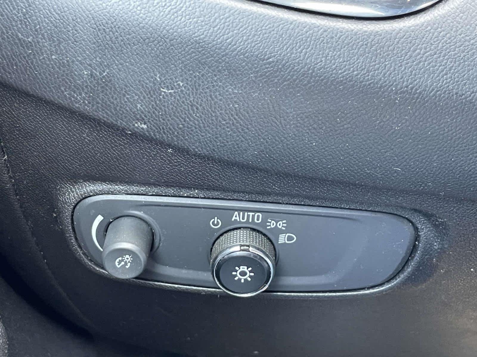 Used 2018 Nightfall Gray Metallic Chevrolet LT image 32
