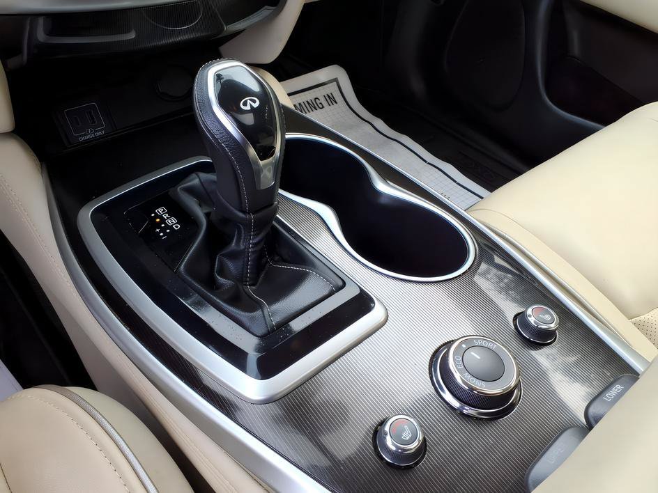 Used 2020 Hermosa Blue INFINITI LUXE image 24