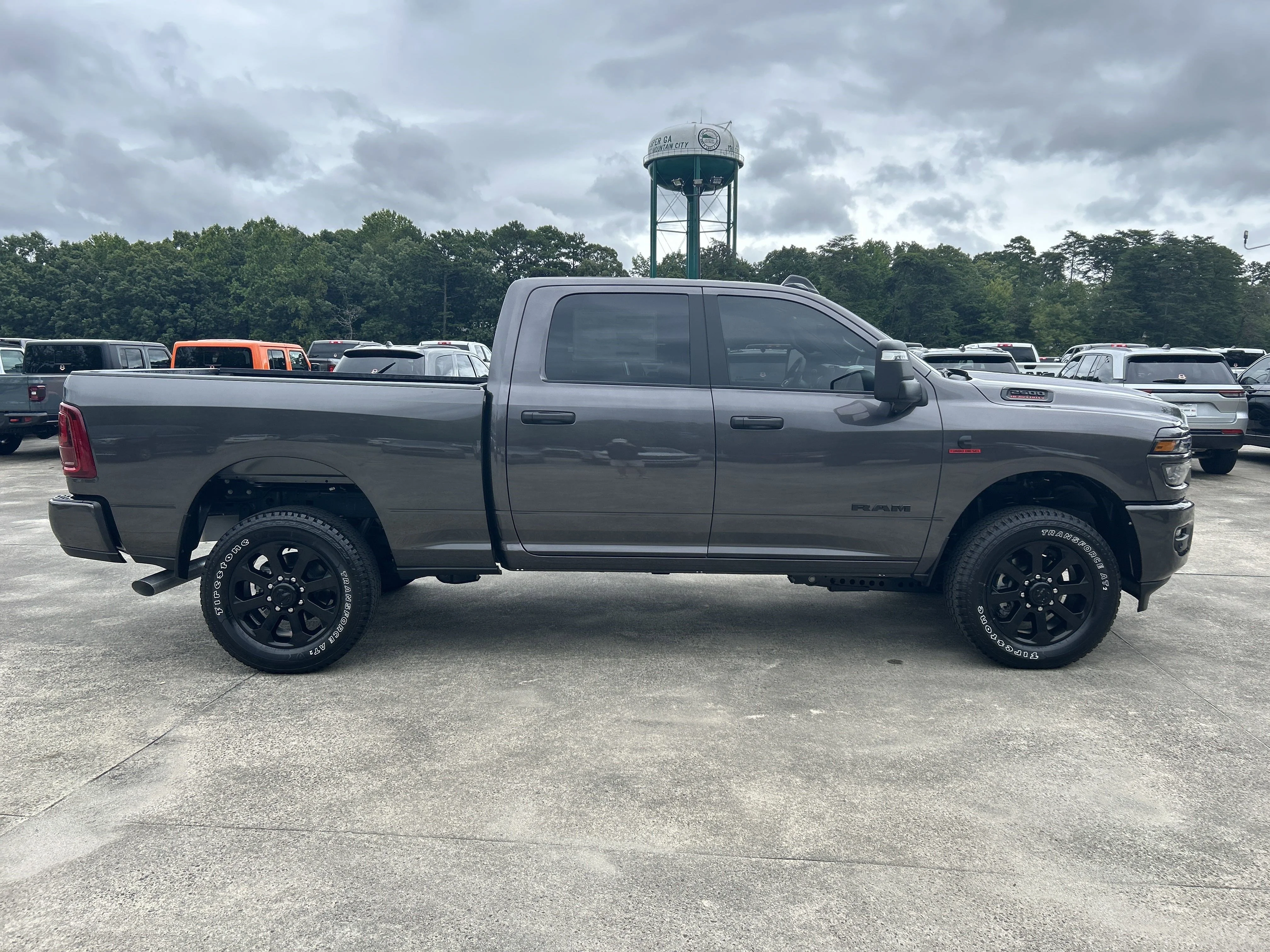2025 RAM 2500 Big Horn - Photo 8