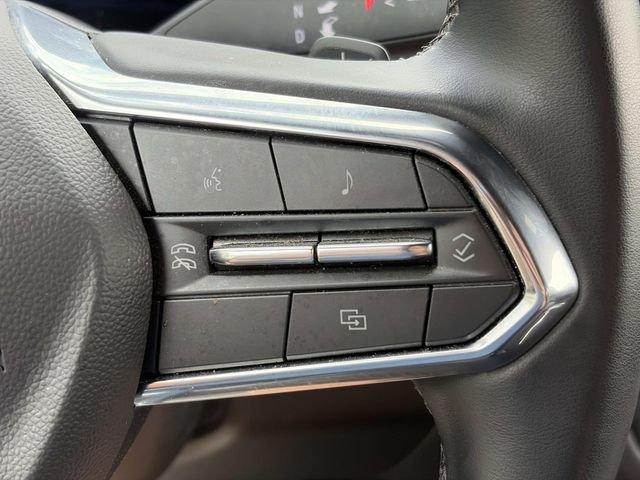 Used 2025 Gray Chevrolet Z71 image 24