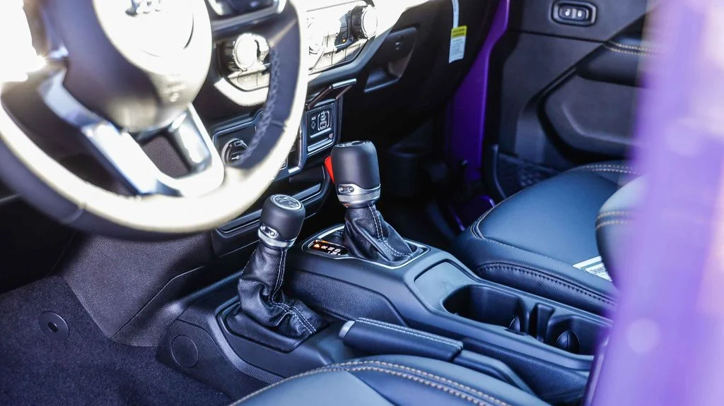 New 2026 Purple Jeep Sahara image 24