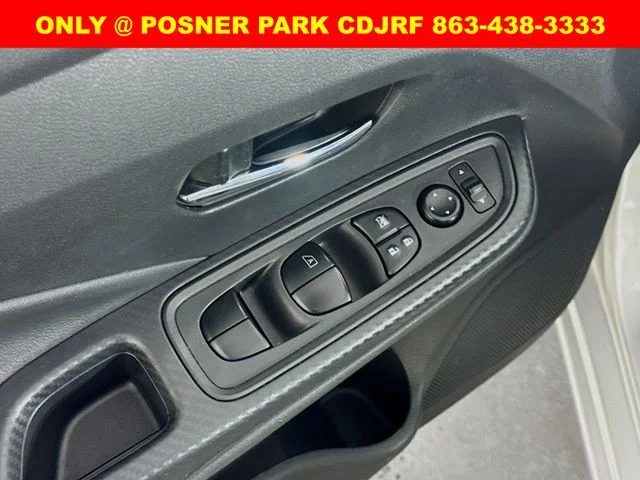 Used 2025 Silver Nissan 1.6 SV image 16