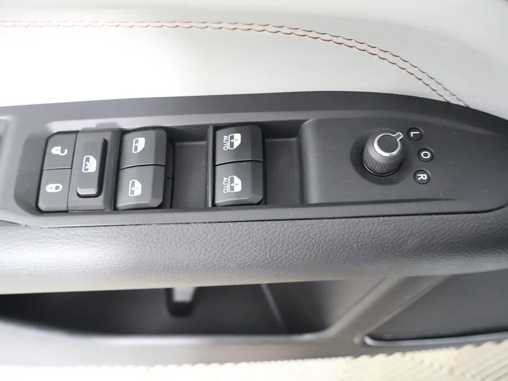 Used 2026 White Jeep Limited image 37