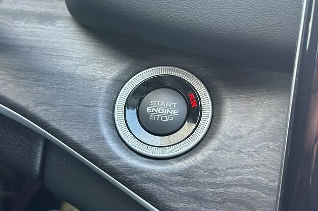 Used 2024 White Jeep 4xe image 27