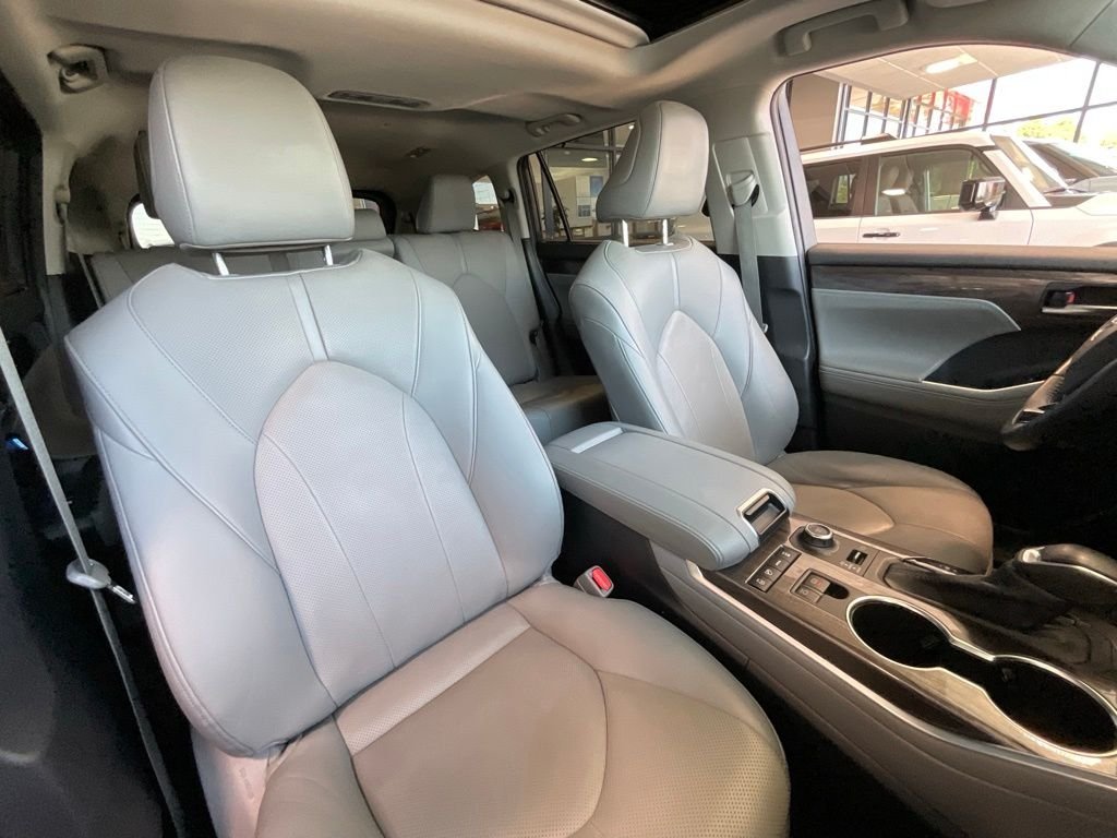 Used 2020 Gray Toyota Limited image 20