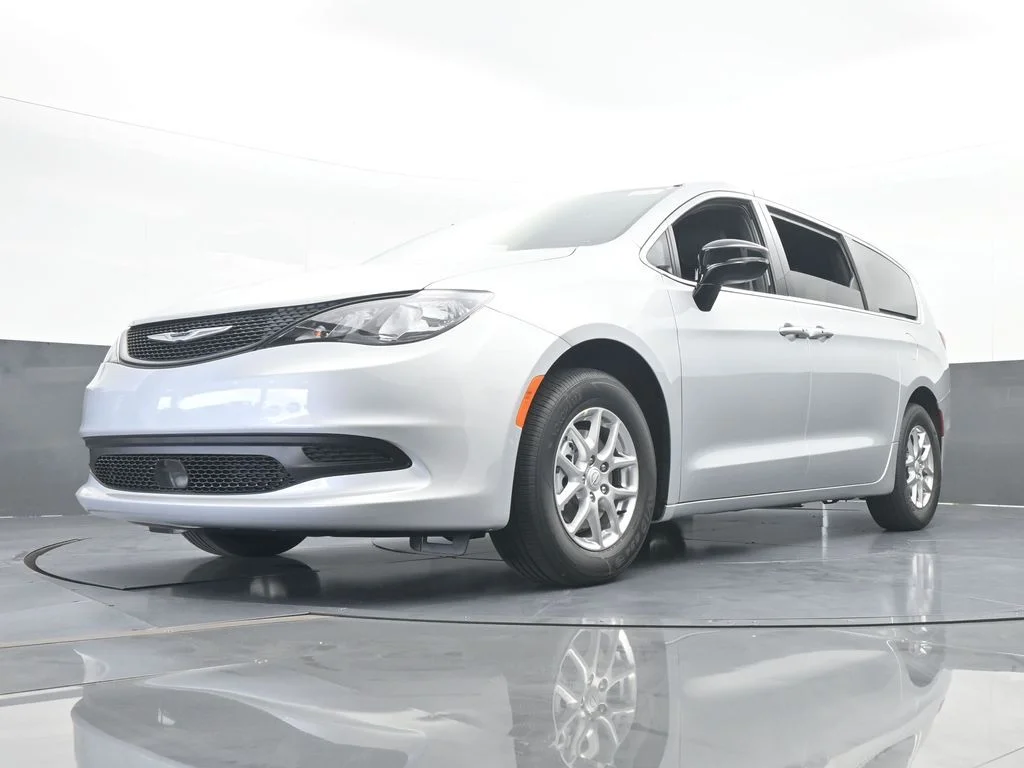 2026 Chrysler Voyager LX - Photo 52