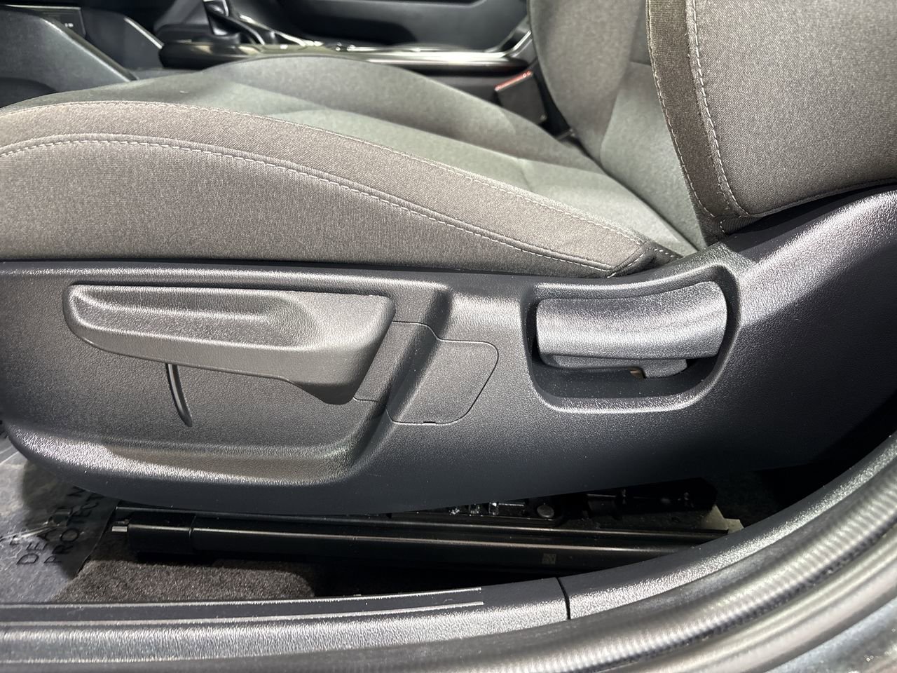 Used 2025 Interstellar Gray Kia LXS image 12