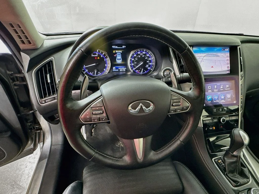 Used 2015 Graphite Shadow INFINITI Sport image 12