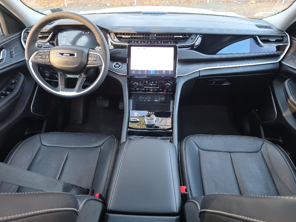 Used 2022 Jeep Grand Cherokee 4xe with VIN 1C4RJYB65N8759109 for sale in Lakewood, NJ