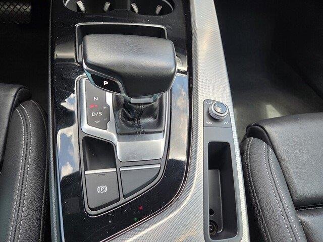 Used 2025 Mythos Black Metallic Audi S line Premium image 17