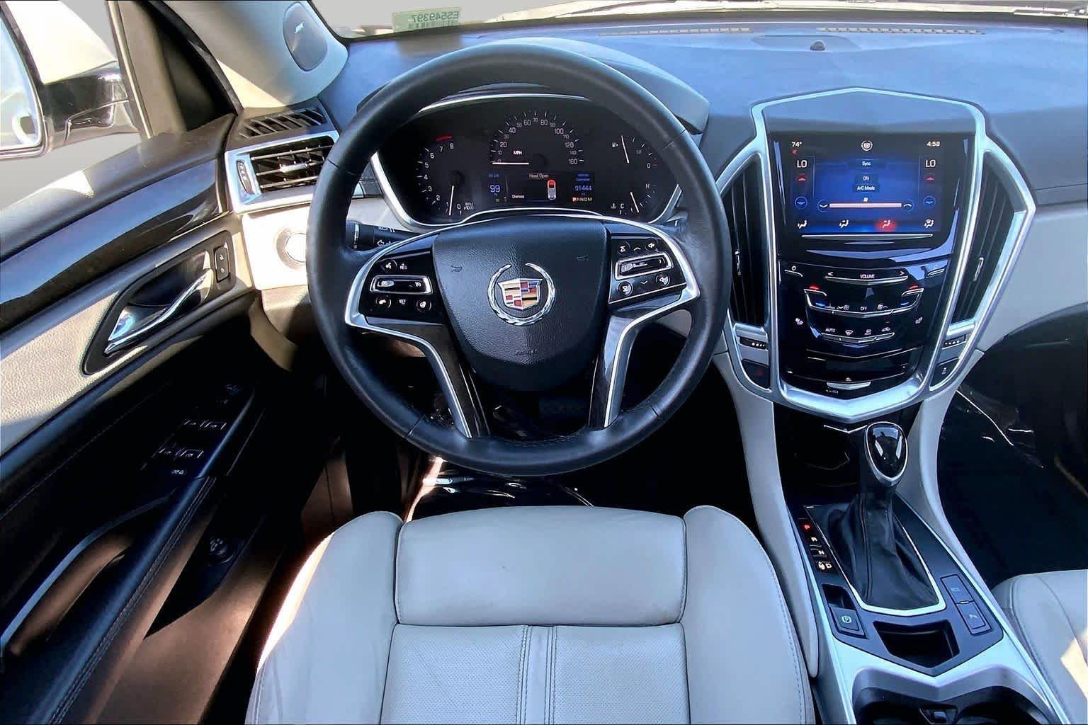Pre-Owned 2014 Cadillac SRX Luxury Collection