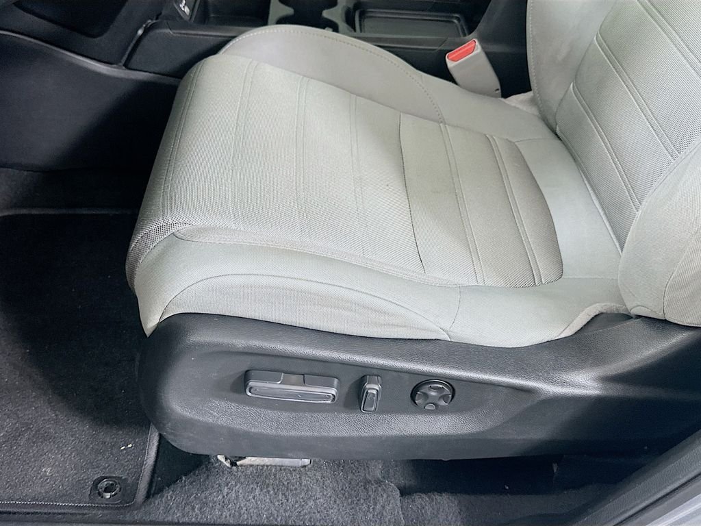 Used 2020 Lunar Silver Metallic Honda EX image 19
