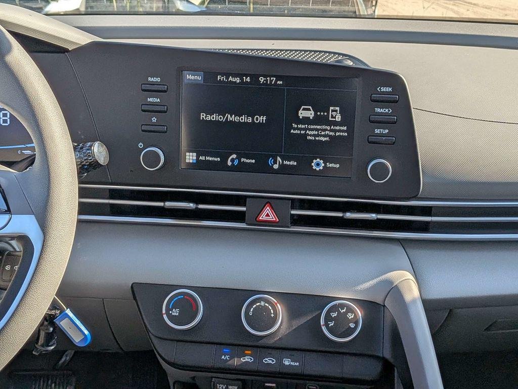New 2026 White Hyundai SE image 17