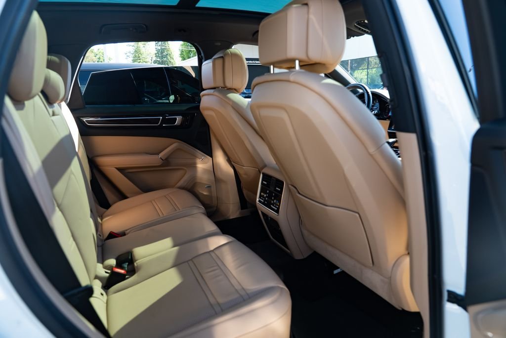 Used 2021 White Porsche Base image 22