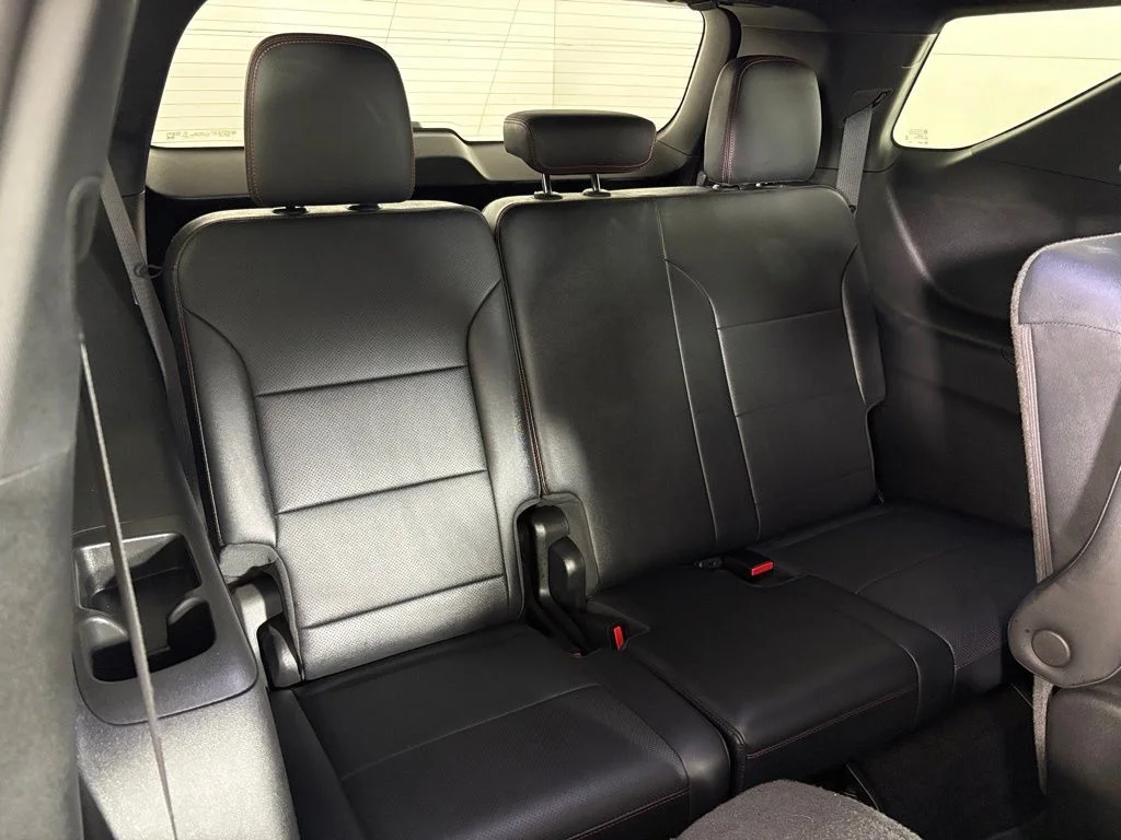Used 2024 Gray Chevrolet Z71 image 45