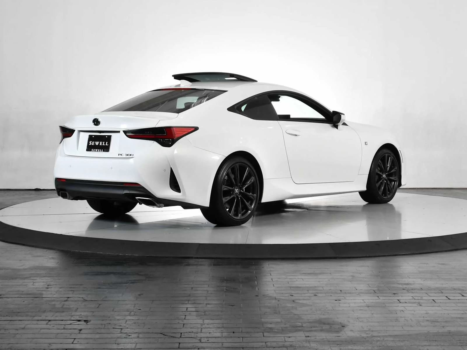 Used 2024 Ultra White Lexus F SPORT image 7