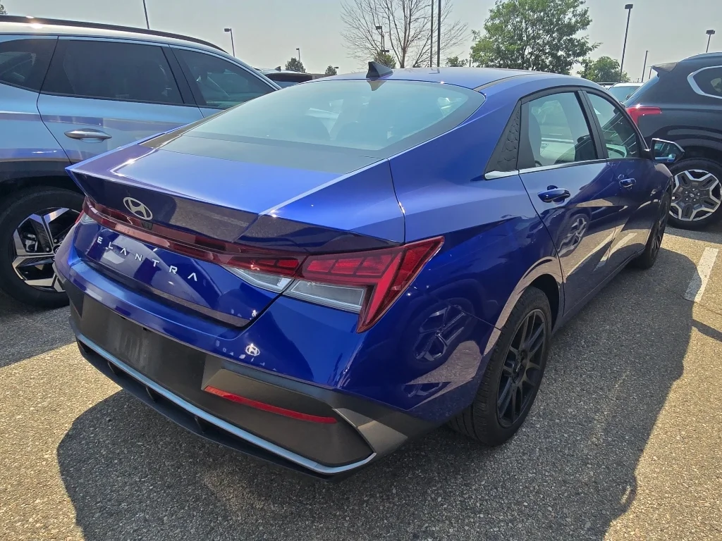 Used 2024 Intense Blue Hyundai SEL image 16