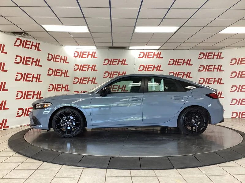 Used 2024  Honda Sport image 4