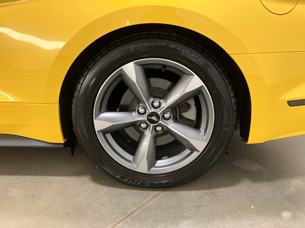 Used 2016 Yellow Ford V6 image 21