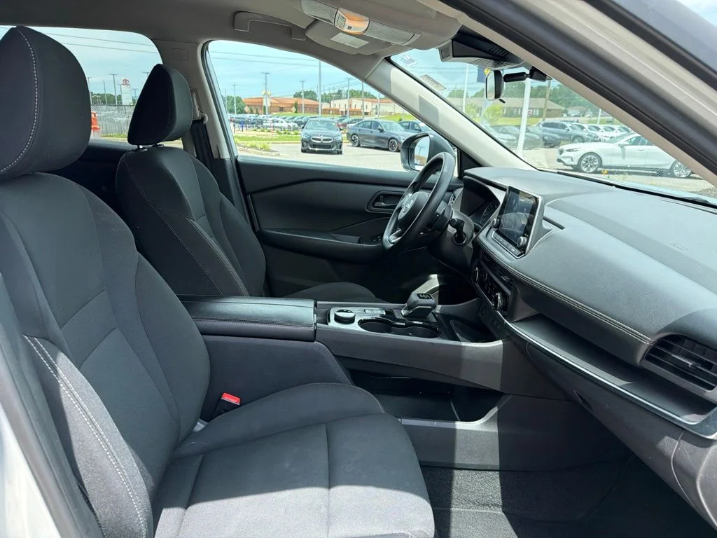 Used 2024 Silver Nissan S image 26