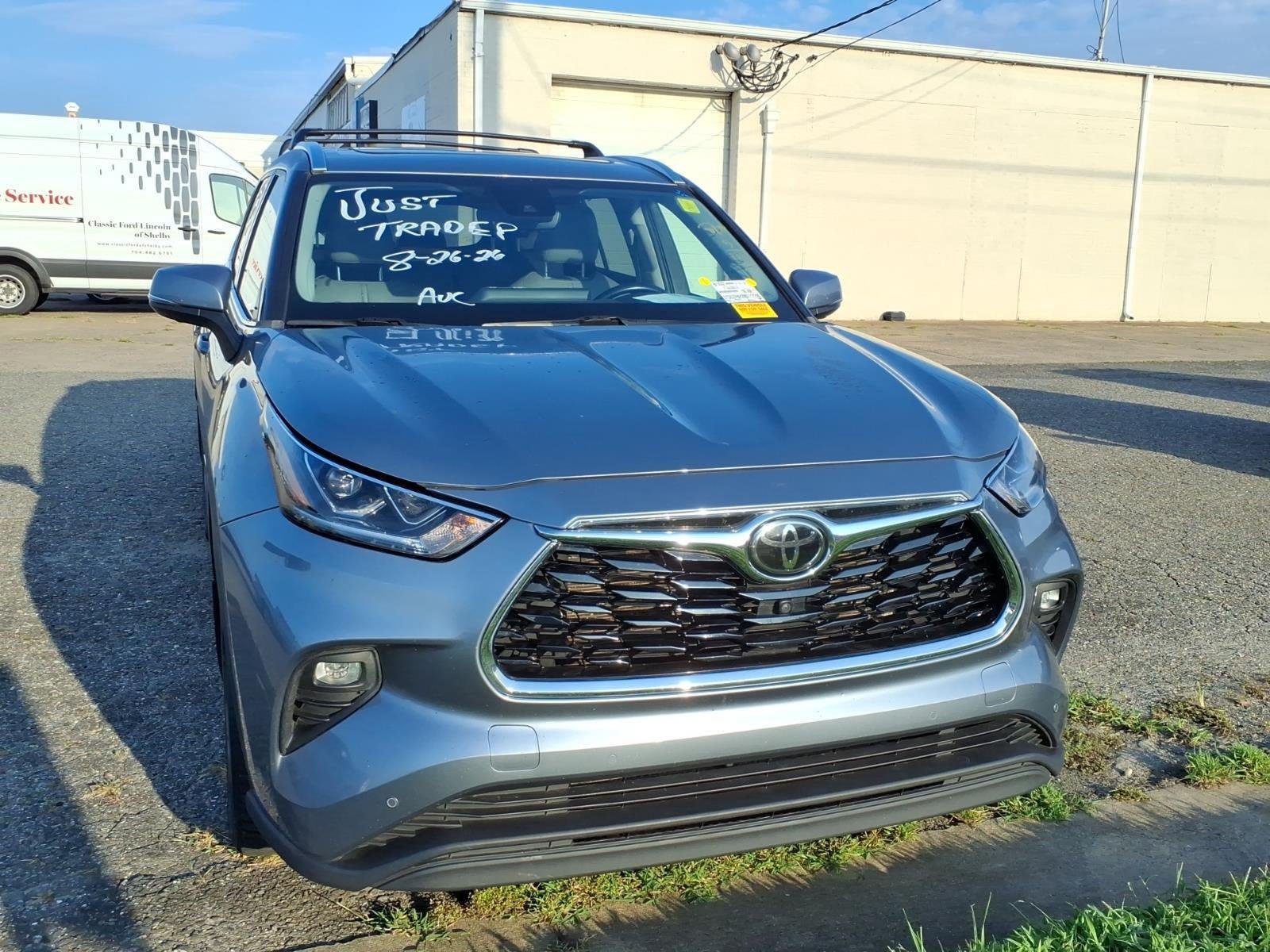 Used 2021 Moon Dust Toyota Limited image 2