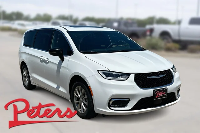 Pre-Owned 2026 Chrysler Pacifica Limited