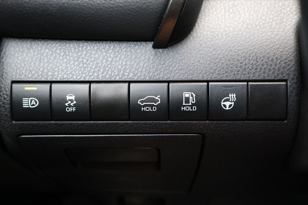 2024 Toyota Camry SE - Photo 34