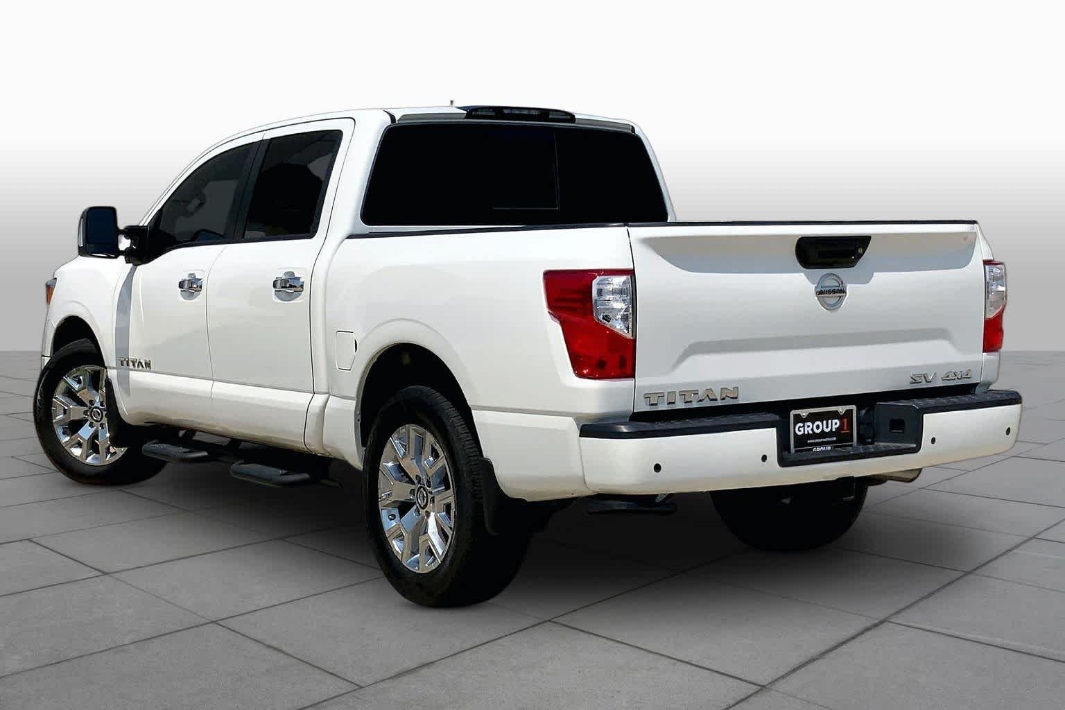 Used 2021 Glacier White Nissan SV image 12