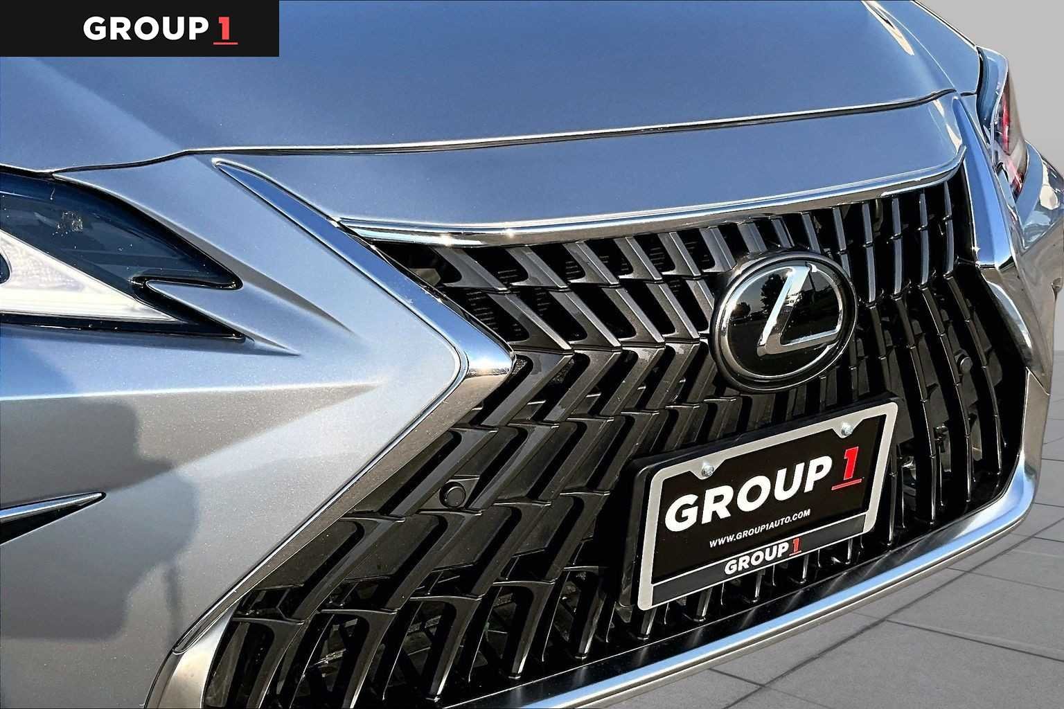 Used 2025 Iridium Lexus  image 27