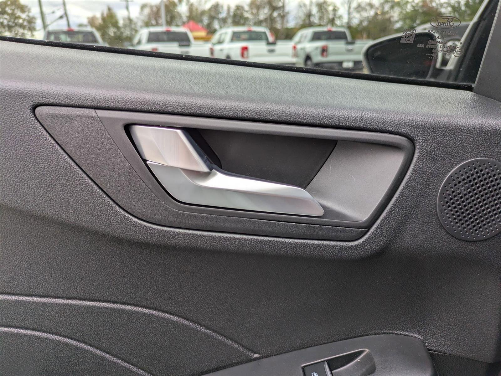 New 2025 Star White Metallic Tri-Coat Ford PHEV image 29