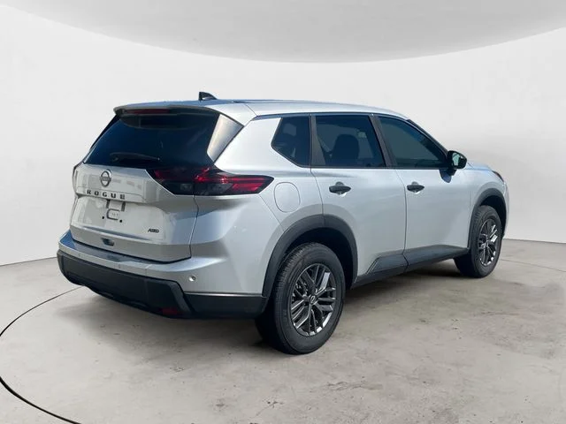 Used 2024 Brilliant Silver Metallic Nissan S image 5