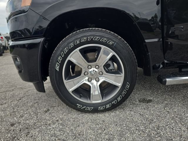 New 2026 Diamond Black Crystal Pearlcoat RAM Express image 26
