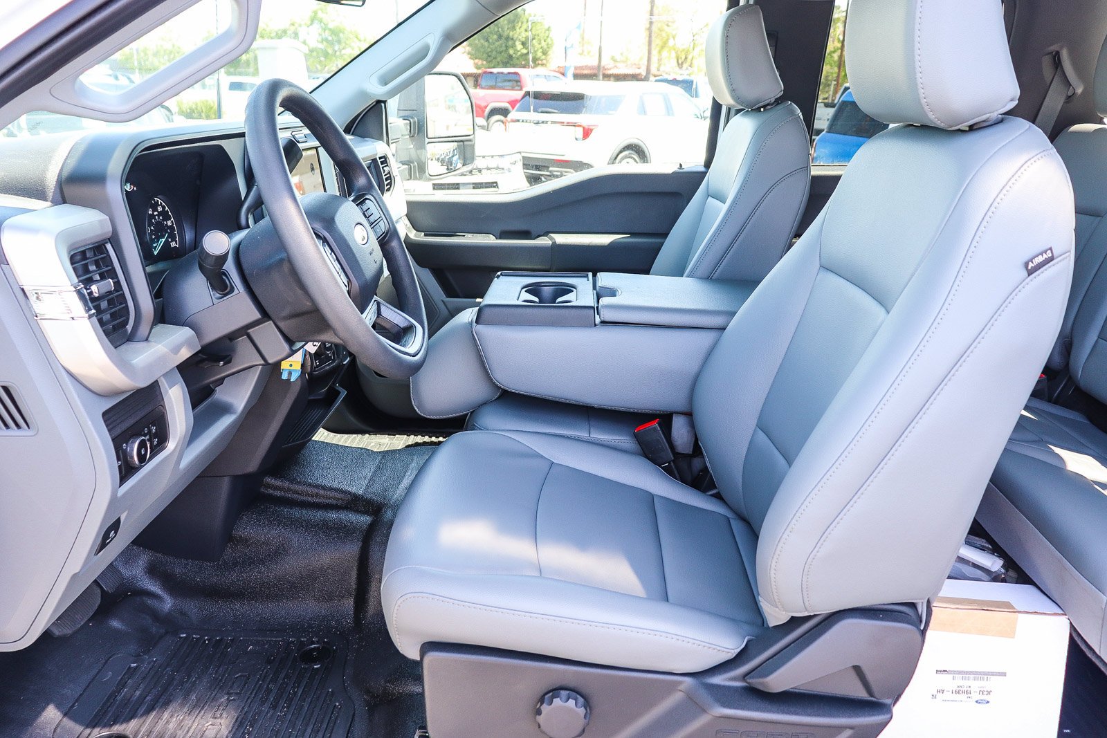 New 2026 Oxford White Ford F-350® XL image 19