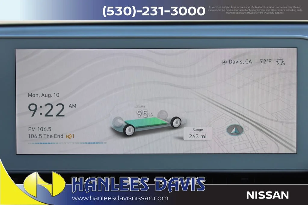 Used 2024 Gray Hyundai SEL image 24